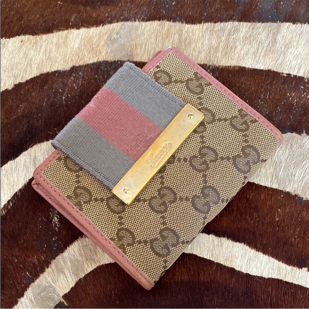 Gucci Brown and Pink Wallet vintage wallet